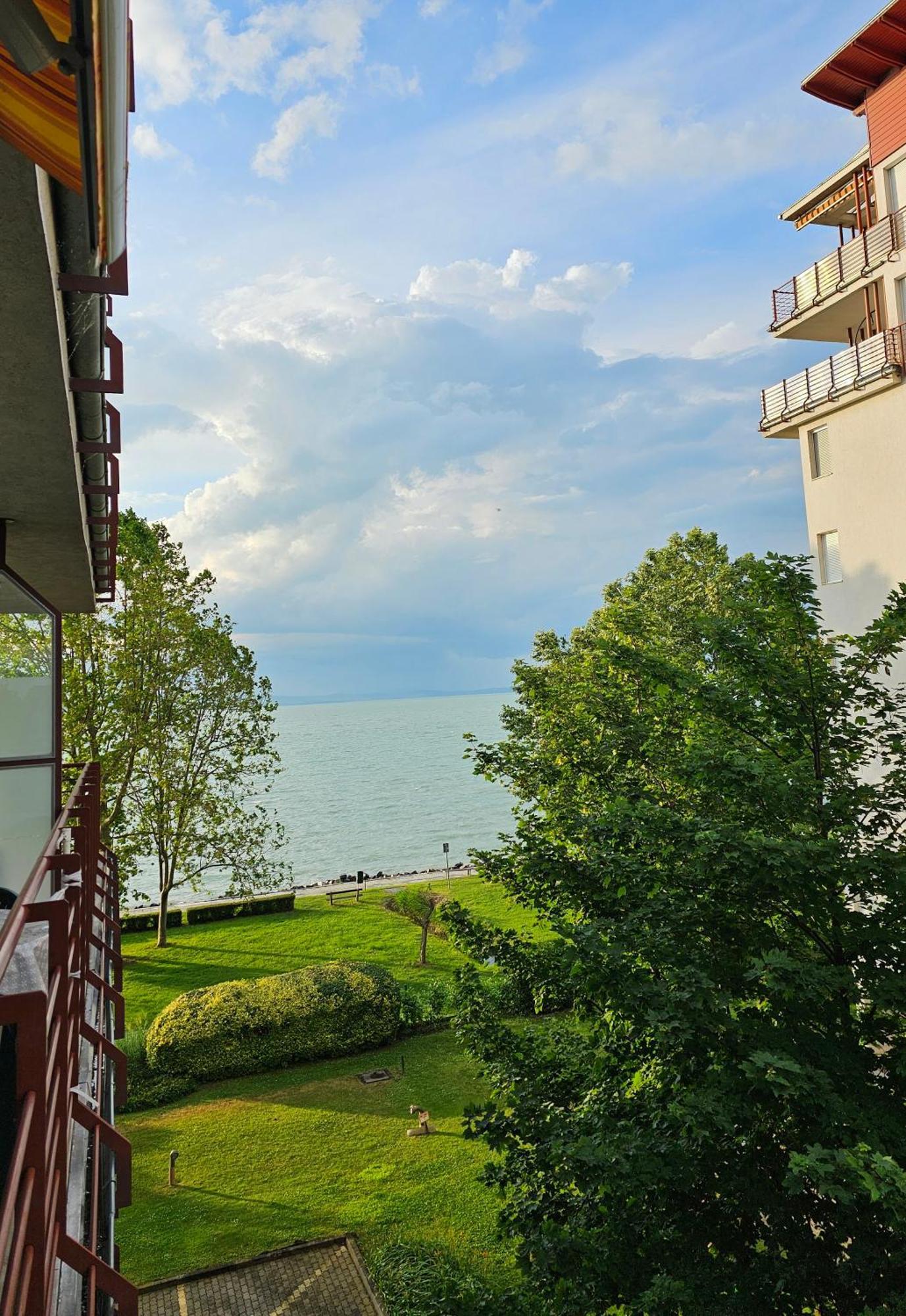 Panorama Beach 2 Siofok Bagian luar foto